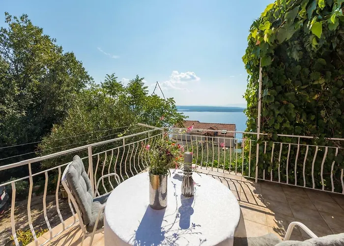 Ljiljana Apartment Dramalj