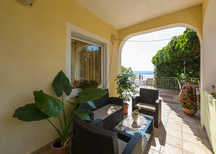 Apartment Ljiljana