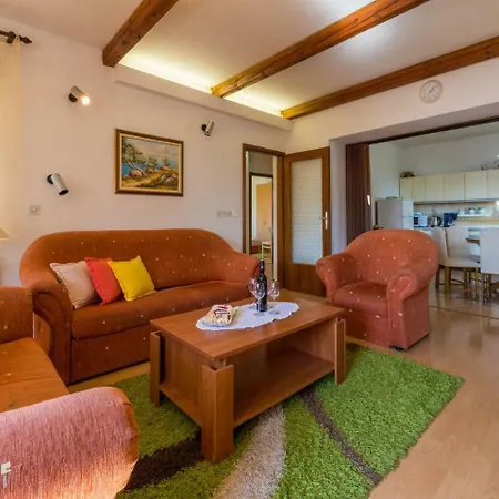 Ljiljana Apartment *