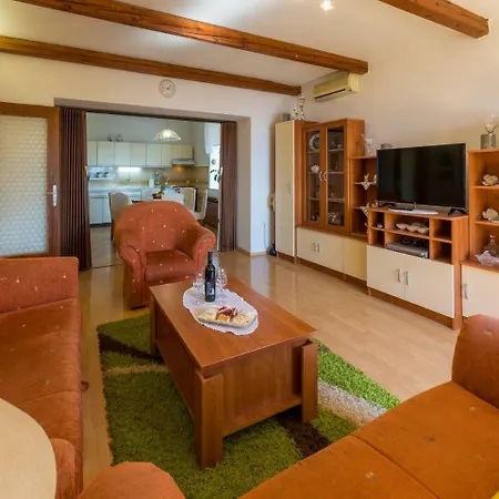Apartament Ljiljana