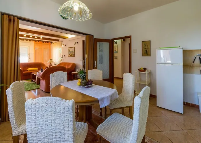 Ljiljana Apartment Dramalj